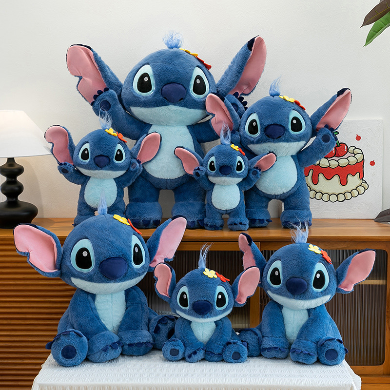 戴花史迪仔公仔，鑫越毛绒玩具