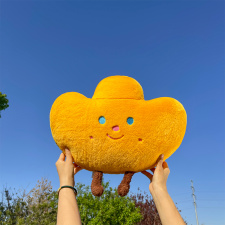 元宝公仔抱枕现货供应