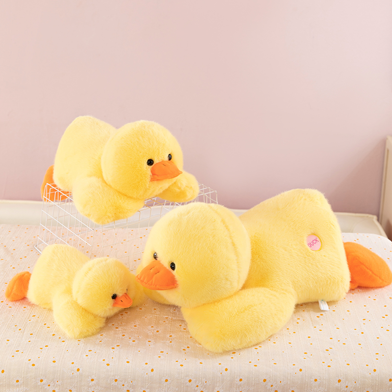 跨境新款小黄鸭毛绒玩具可爱安抚趴趴鸭公仔娃娃机兑换礼品，鑫耀网供