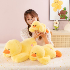 跨境新款小黄鸭毛绒玩具可爱安抚趴趴鸭公仔娃娃机兑换礼品